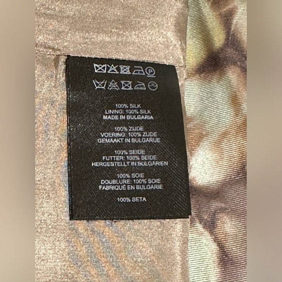 NWT $1,165 Dries Van Noten Axo Floral Print
Asymmetric Silk Skirt,Size FR38 /US6 - Picture 11 of 12